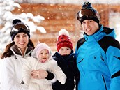 astní rodie Kate&William s dtmi Charlotte a Georgem ve francouzských Alpách.