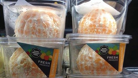 Tahle fotka zpsobila skandál a obchod musel oloupané mandarinky dokonce...