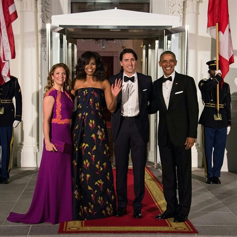 Justin Trudeau s manelkou Sophii Gregoire na nvtv v Blm dom u Michelle...