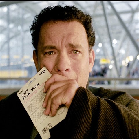Tom Hanks si zahrl Viktora Navorskho, kter piletl do New Yorku, ale kvli...