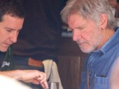 Ford má sice nau�nici, jakoby mu bylo patnáct, ale s iPhonem zacházet neumí.