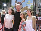 Bruce Willis a jeho dcery, které má s Demi Moore: Rumer, Scout a Tallulah v...