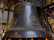 Nejvtí eský zvon Zikmund byl vyroben v 16. století, mí pes dva metry a...