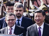 Čínského prezidenta přivítal na letišti ministr zahraničí Lubomír Zaorálek.