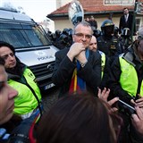 Miroslav Kalousek na demonstraci proti čínskému prezidentovi. poté, co mu nebyl...
