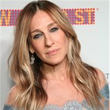 Padestilet a ndhern! Sarah Jessica Parker vypad i s pibvajcm vkem...