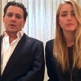 Depp s manželkou natočili omluvné video ohledně kauzy s ilegálním převozem...