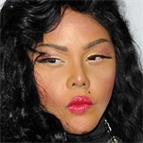 Lil Kim se neme rozhodnout, kter rasa se j lb nejvc