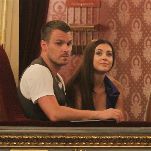 Hanku Mare nemusel skrvat jako sv pedchoz milenky.