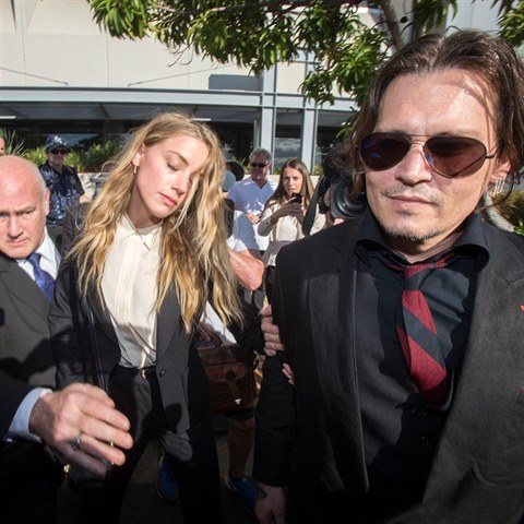 Johnny Depp a jeho manzelka Amber Heardv Austrlii 18.4.2016.