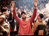 Kanye West poátkem února prezentoval svou novou módní kolekci a album Life of...