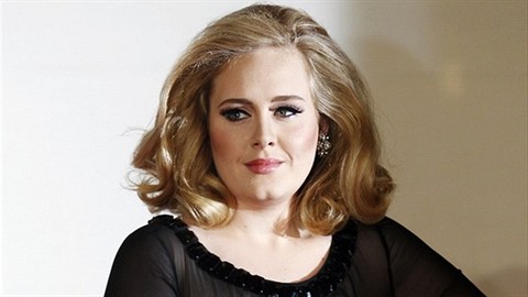 Poslechni si ochutnávku od Adele