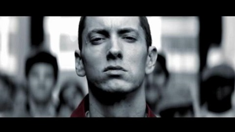 Drsná smrt v rodin Eminema...
