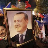 Davotogluovo odstoupen povede k dalmu upevnn moci prezidenta Erdogana.