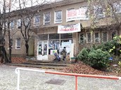 Klinika vznikla v budov oputné plicní kliniky v praské Jeseniov ulici,...