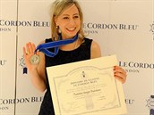 Kateina Bursiková Jacques se pyní diplomem z londýnské kuchaské koly.