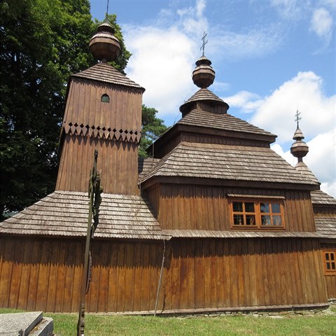 Jeden z nejkrsnjch devnch kostel na Slovensku, chrm sv. Mikule v...