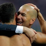 Zinedine Zidane je trenrsk novek, pesto dovedl Ronalda a spol. k triumfu v...