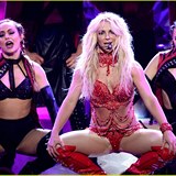 Britney Spears ukzala skvl tlo i putujc vloku.