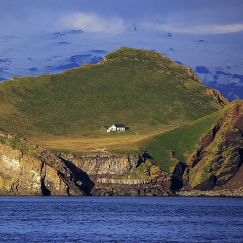 Ped temi sty lety se na ostrvek Elidaey, kter pat Islandu nasthovalo 5...