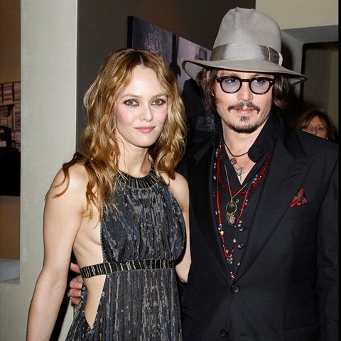 Johnny Depp a Vanessa Paradis v roce 2010.