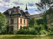 Budovy postavené v roce 1898 pvodn fungovaly jako lesní sanatorium. S...