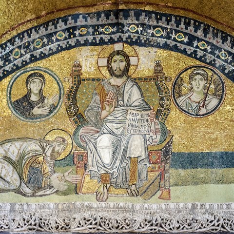 Z mozaik v chrmu je patrn, e Hagia Sofia pvodn slouila byzantskm...
