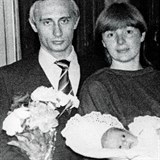 Mlad Putin si svou enu Ljudmilu vzal v roce 1983.