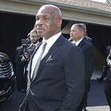 Na pohřbu nemohla chybět ani boxerská legenda Mike Tyson.