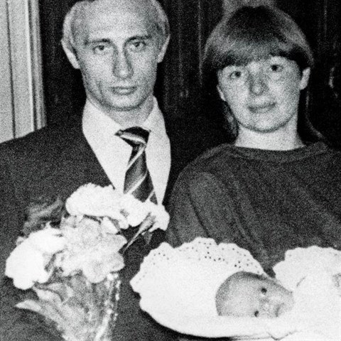 Mlad Putin si svou enu Ljudmilu vzal v roce 1983.