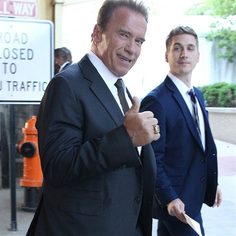Arnold Schwarzenegger dorazil s smvem na rtu.