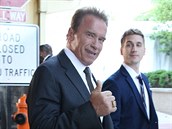 Arnold Schwarzenegger dorazil s úsmvem na rtu.