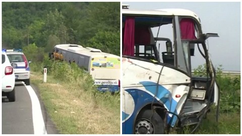 Dv eky zemely pi nehod slovenského autobusu, který v noci na úterý...