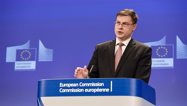 Junckerv pank a lotysk eurokomisa Valdis Dombrovskis.