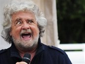 Pedsedou populistického Hnutí pti hvzd je bývalý italský komik Beppe Grillo.