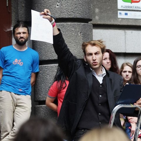 Demonstraci zorganizoval Kolv bval student Vclav indel. Ten i tmto...