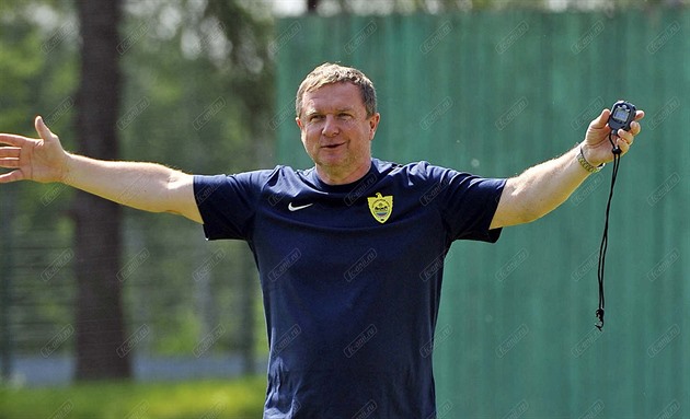 Pavel Vrba uprchl od národního mustva do ruské ligy, k týmu Ani Machakala.