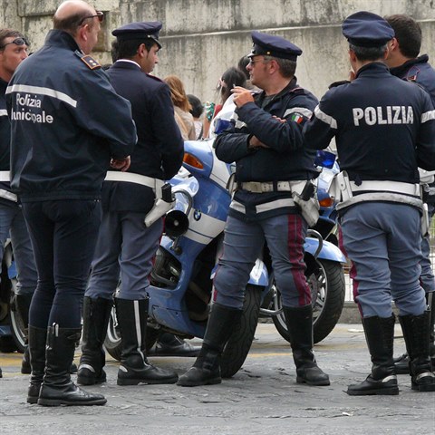 Pachatel byl zadren polici a bude obvinn z vrady.