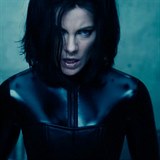 Kate jako uprka Selene z filmu Underworld.