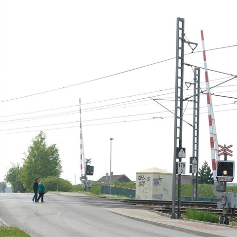 eleznin pejezd U Starho mlna v prask Uhnvsi.