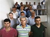 27 dstojník, kteí naplánovali pevrat v Turecku. Vystaveni jako odstraující...
