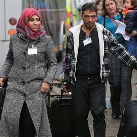 Syrsk rodiny pily do Anglie s nadj na lep ivot.