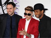 Usher, Bieber a Scooter Braun.