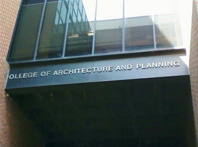 Hlavn plnova fakulty architektury a plnovn asi dostal padka nebo se el...