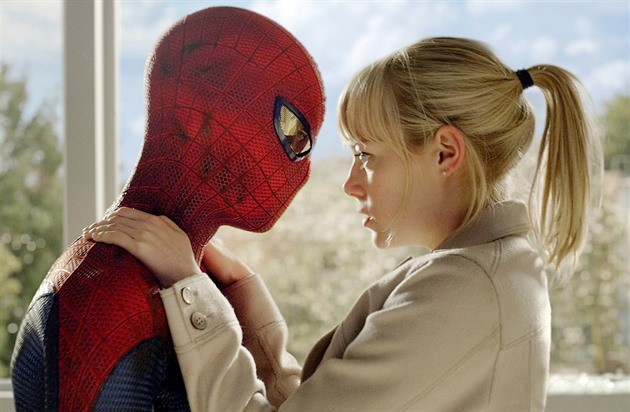 Andrew Garfield a Emma Stone ve filmu Spider-Man