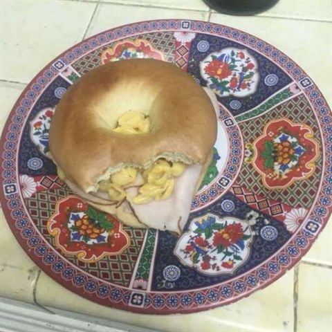 Pro si na ten bagel nedat trochu instantnch tstovin.