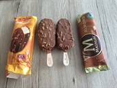 Kdy si srovnáte sloení obou zmrzlin, je prakticky u obou nanuk (oba 120 ml)...