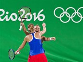 Barbora Strýcová (elem) s Lucií afáovou pekvapily olympijské Rio.