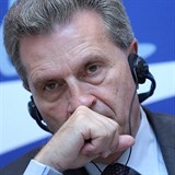Gnther Oettinger navrhuje, aby byly v EU harmonizovny azylov procedury i...
