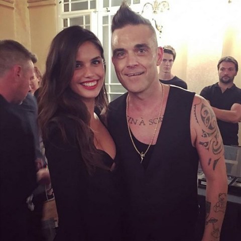 Robbie Williams zazpval nedvno v echch na rusk svatb. 